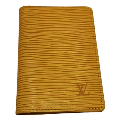 Pre-owned Louis Vuitton Leather Card Wallet In Yellow