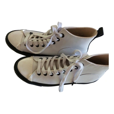 Pre-owned Mcq By Alexander Mcqueen Leather Trainers In White