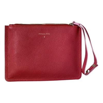 Pre-owned Patrizia Pepe Leather Clutch Bag In Red
