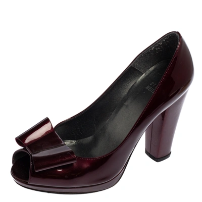 Pre-owned Stuart Weitzman Burgundy Patent Leather Peep Toe Bow Pumps Size 38