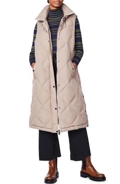 Bernardo Long Hooded Vest In Frappe