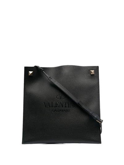 Valentino Garavani Logo压纹邮差包 In Black