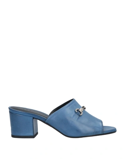 Doucal's Sandals In Blue