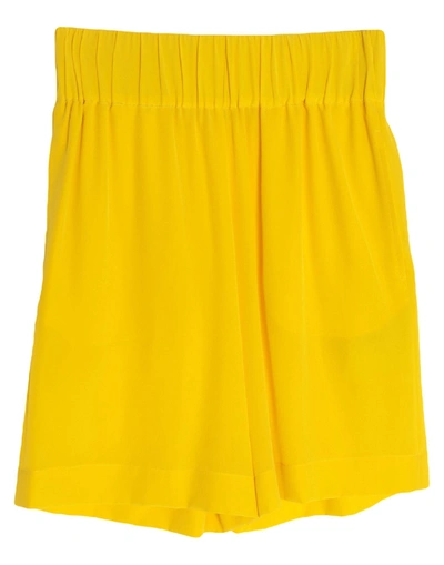 Aspesi Woman Shorts & Bermuda Shorts Yellow Size 4 Silk