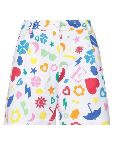 Love Moschino Woman Shorts & Bermuda Shorts White Size 2 Cotton, Elastane