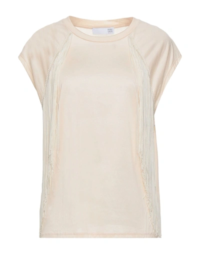 Douuod T-shirts In Beige