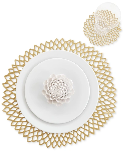 Chilewich Pressed Dahlia Placemat In Brushed Gold