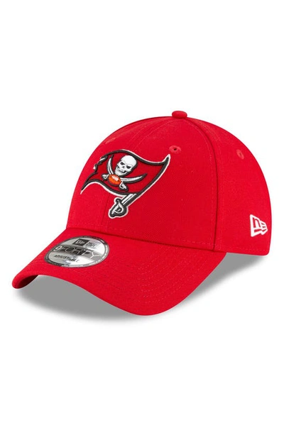 New Era Men's Red Tampa Bay Buccaneers The League Logo 9forty Adjustable Hat