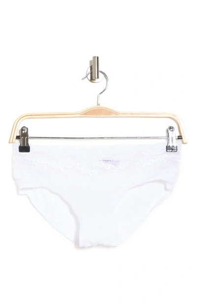 B.tempt'd By Wacoal B. Adorable Hipster Panties In White
