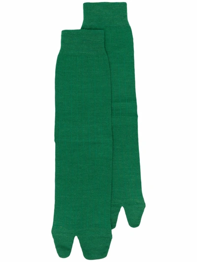 Maison Margiela Knitted Toe Socks In Green