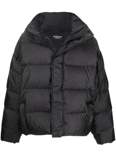 Balenciaga Quilted Padded Shell Puffer Jacket In Schwarz