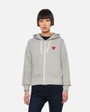 Comme Des Garçons Play Felpa Con Cappuccio E Zip Grigio Chiaro In Cotone Con Logo Cuore Rosso In Grey