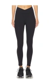 437 Active The V Legging In Black