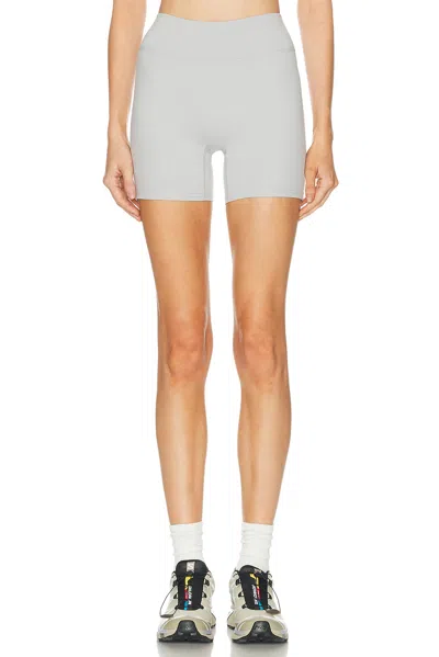 437 Essential Short In Blue