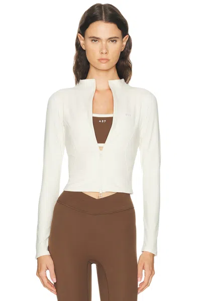 437 The Curve Jacket In White