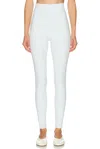 437 The Essentials Legging In White