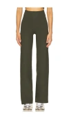 437 The Essentials Pant In Green
