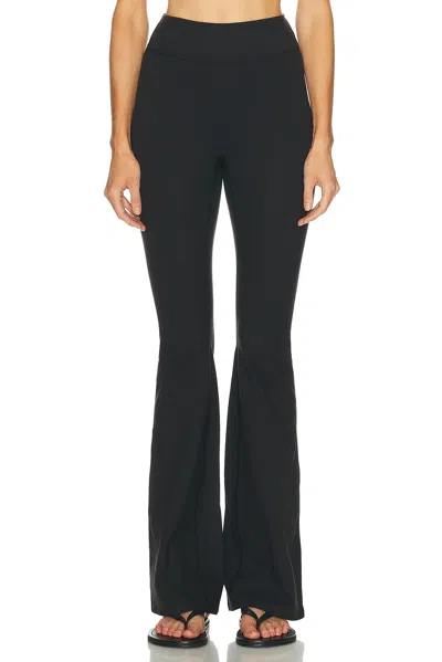437 The Leisure Pant In Black