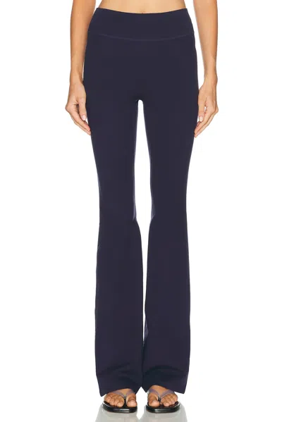 437 The Leisure Pant In Blue