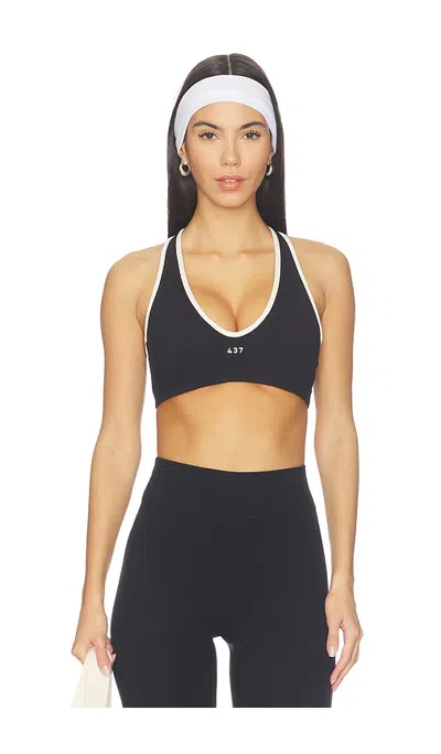 437 The Signature Sports Bra In Black