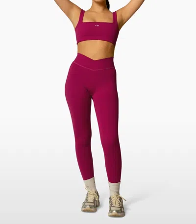 437 V Leggings In Raspberry