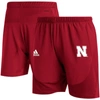 ADIDAS ORIGINALS ADIDAS SCARLET NEBRASKA HUSKERS 2021 SIDELINE AEROREADY TRAINING SHORTS,H45944