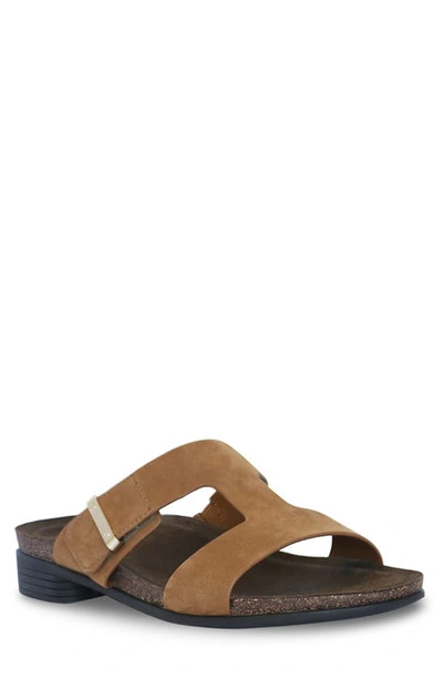 Munro Jody Slide Sandal In Peanut Brittle Nubuck