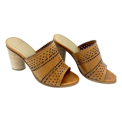 Pre-owned Gerard Darel Leather Mules & Clogs In Camel