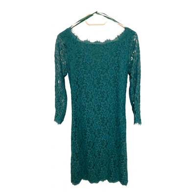 Pre-owned Diane Von Furstenberg Mid-length Dress In Green