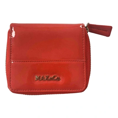Pre-owned Max & Co Patent Leather Wallet In Orange