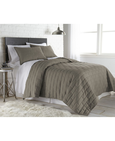 Southshore Fine Linens Lightweight Farmhouse 3-piece Quilt Set Bedding In Taupe