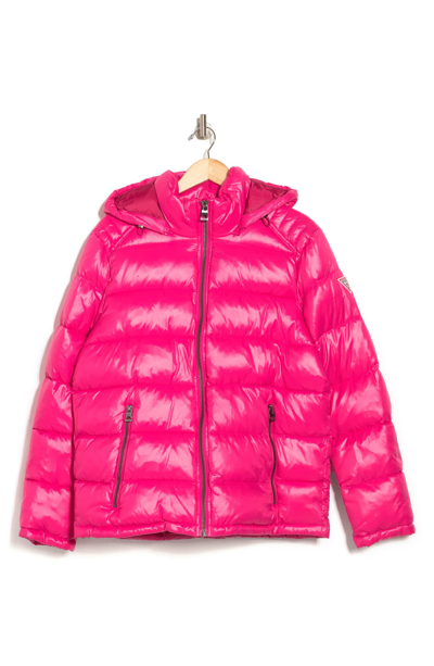 Guess Hooded Solid Puffer Jacket In Magenta