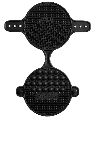 Sigma Beauty Palmat Brush Cleaning Mat In Black
