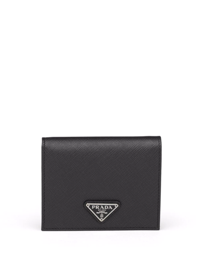 Prada 三角形logo十字纹皮质钱包 In Black