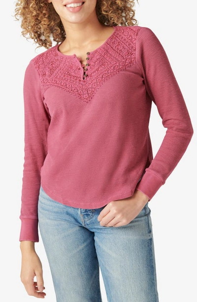 Lucky Brand Long Sleeve Waffle Lace Top In Rumba Red