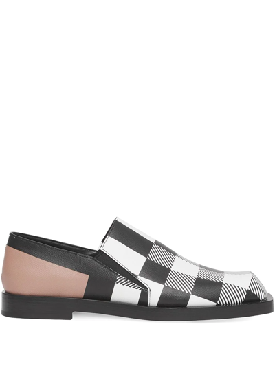 Burberry Check-print Loafers In 黑色