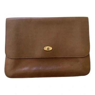 Pre-owned Etienne Aigner Leather Clutch Bag In Beige