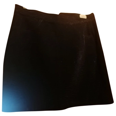Pre-owned Guess Velvet Mini Skirt In Black