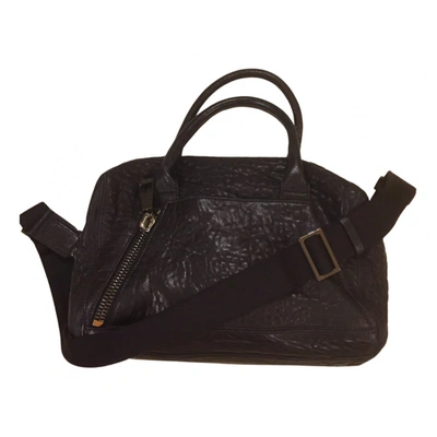 Pre-owned Gerard Darel Plum Leather Handbag In Black