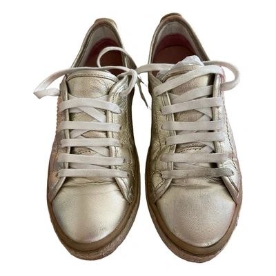 Pre-owned Max & Co Leather Trainers In Gold