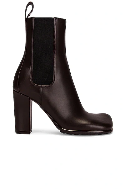 Bottega Veneta Leather Ankle Boots In Black