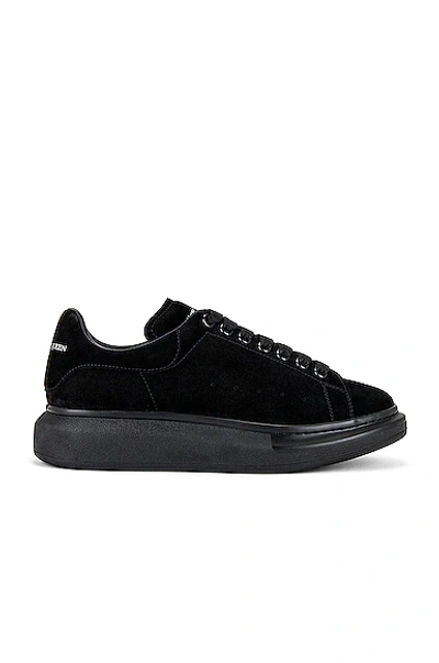 Alexander Mcqueen Oversized Suide Sneaker Black