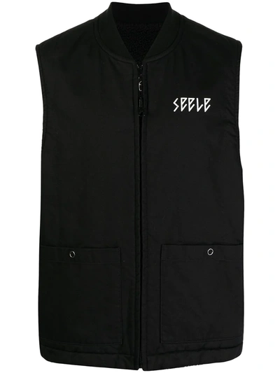 Undercover Slogan-print Reversible Gilet In Black