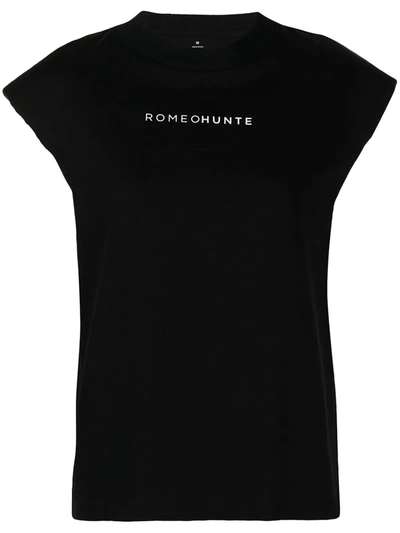 Romeo Hunte Logo印花垫肩t恤 In Black