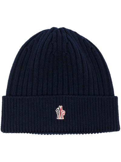 Moncler Logo Patch Ribbed Beanie In Blue