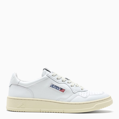 AUTRY WHITE LEATHER MEDALIST SNEAKERS,AULMLL15-K-AUTRY-WHT
