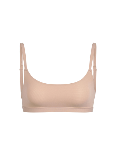 SKIMS Fits Everybody Scoop Neck Bra in Neutrals