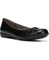 Lifestride Abigail Flat In Black Smooth Faux Leather