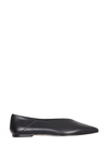 Aeyde 'moa' Choked-up Leather Flats In Nero