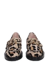 N°21 Moccasins With Oversized Chain In Animalier